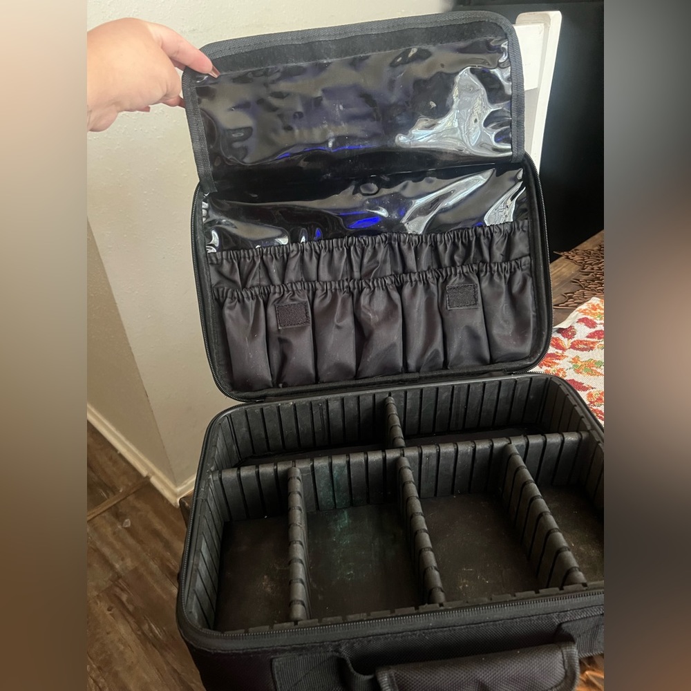 Used VASKER MAKEUP CASE
